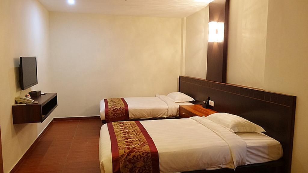 Herald Hotel Malacca Extérieur photo