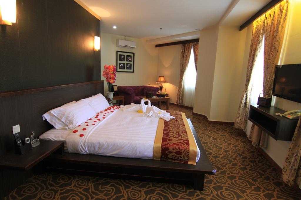 Herald Hotel Malacca Extérieur photo