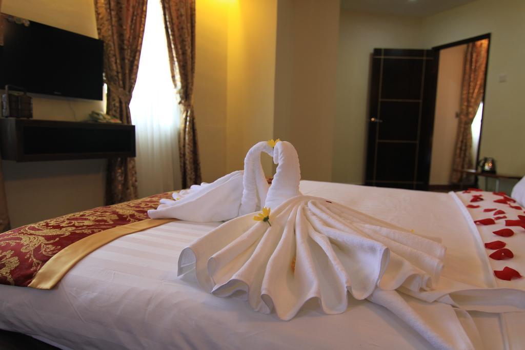 Herald Hotel Malacca Extérieur photo