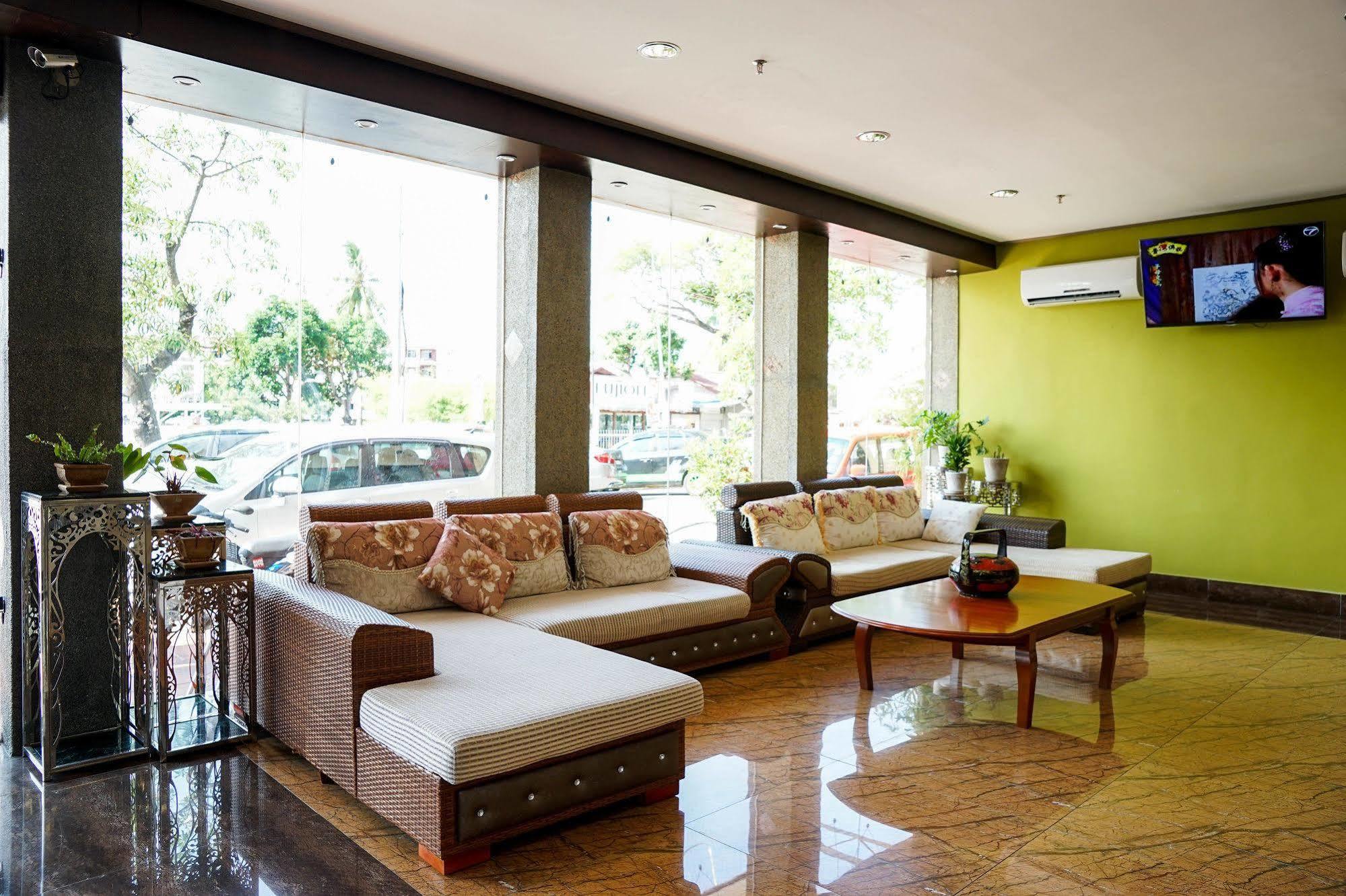 Herald Hotel Malacca Extérieur photo