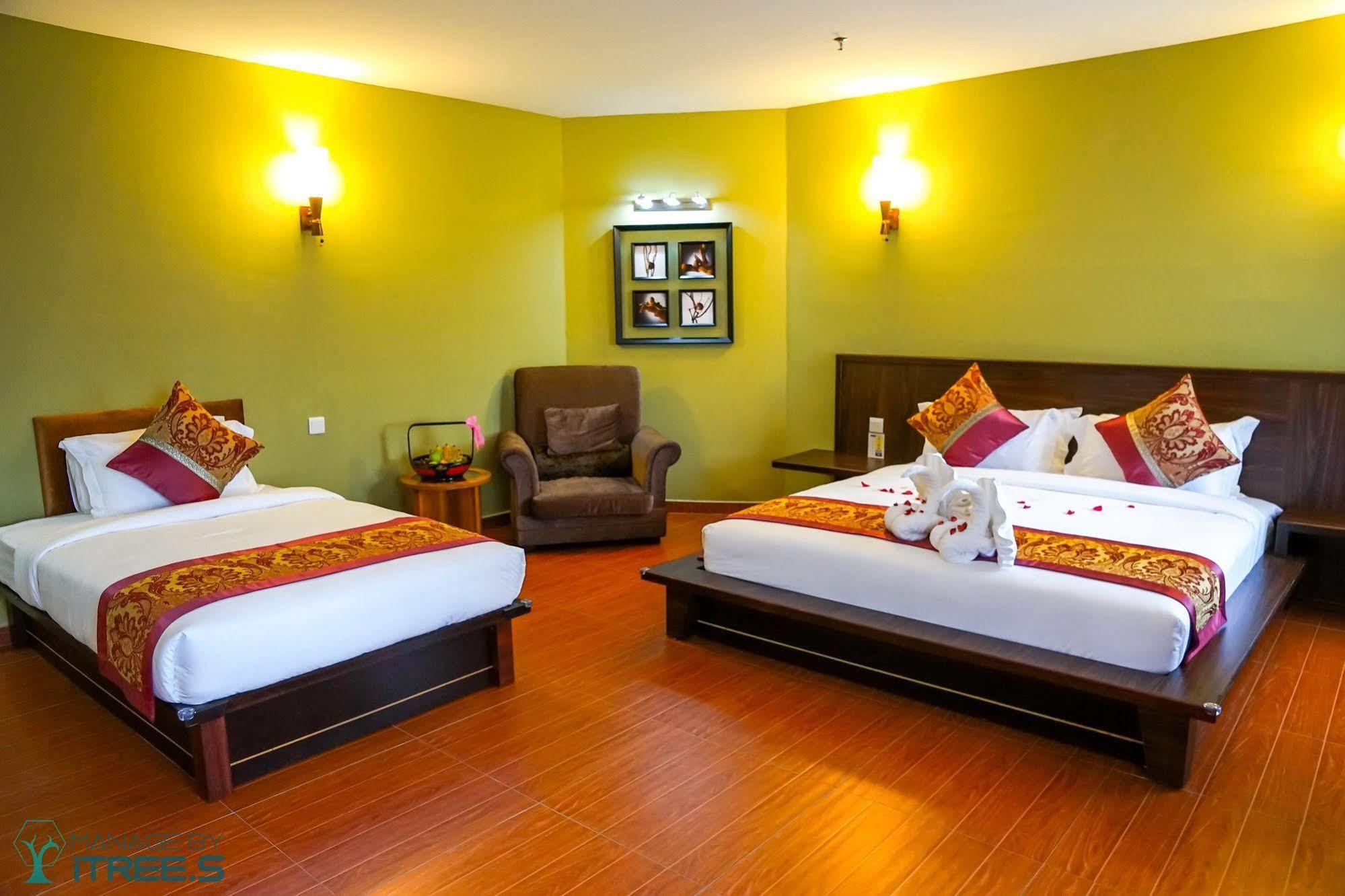 Herald Hotel Malacca Extérieur photo
